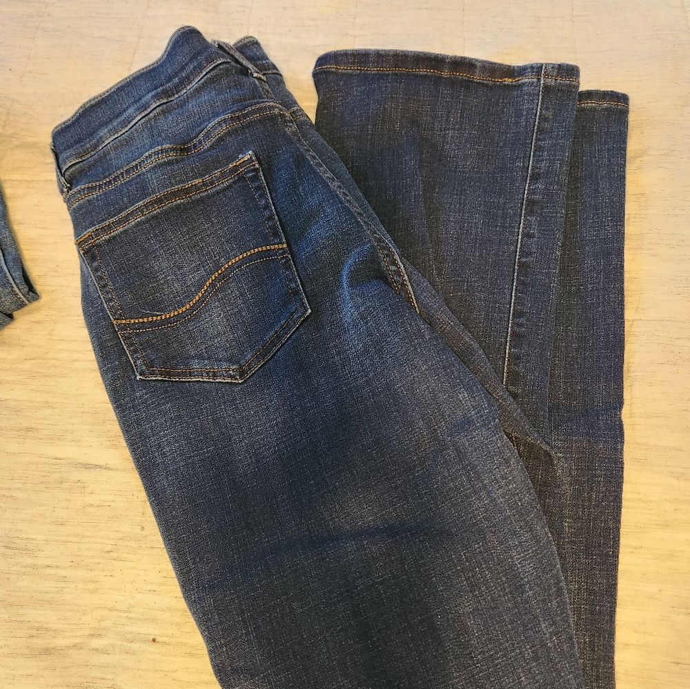 Lee Jean's size 8